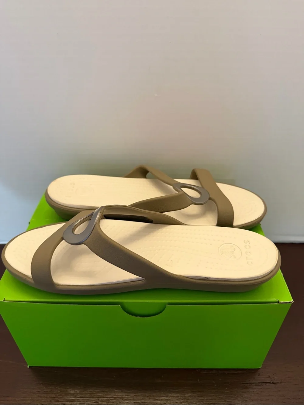 Crocs Size 8. Like new, never worn outside ~ Women's Taupe Flip Flop Sandals - Picture 2 of 5